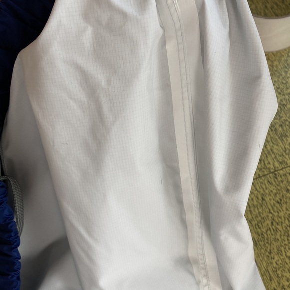 Vintage MEC rain pants in excellent condition - Picture 4 of 4